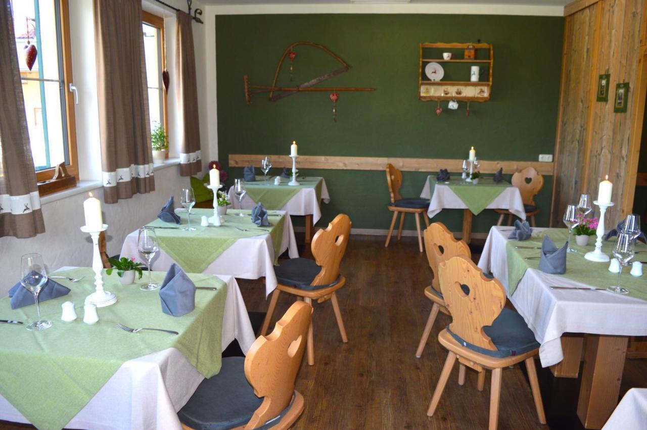 Hotel Zum Urviech -Erwachsenenhotel- (Adults Only) Ehrwald Zewnętrze zdjęcie