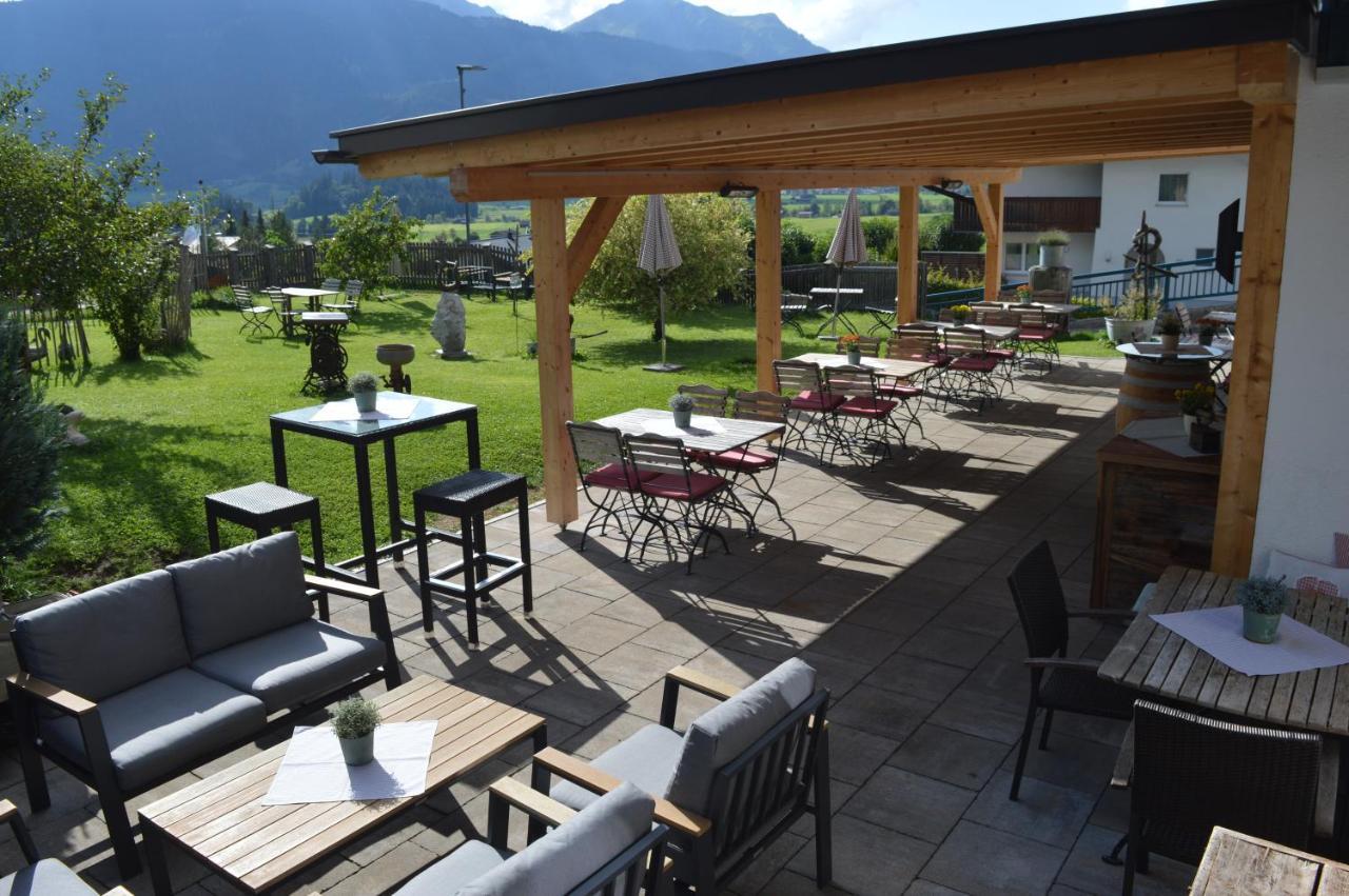 Hotel Zum Urviech -Erwachsenenhotel- (Adults Only) Ehrwald Zewnętrze zdjęcie