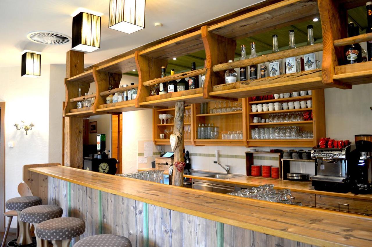 Hotel Zum Urviech -Erwachsenenhotel- (Adults Only) Ehrwald Zewnętrze zdjęcie