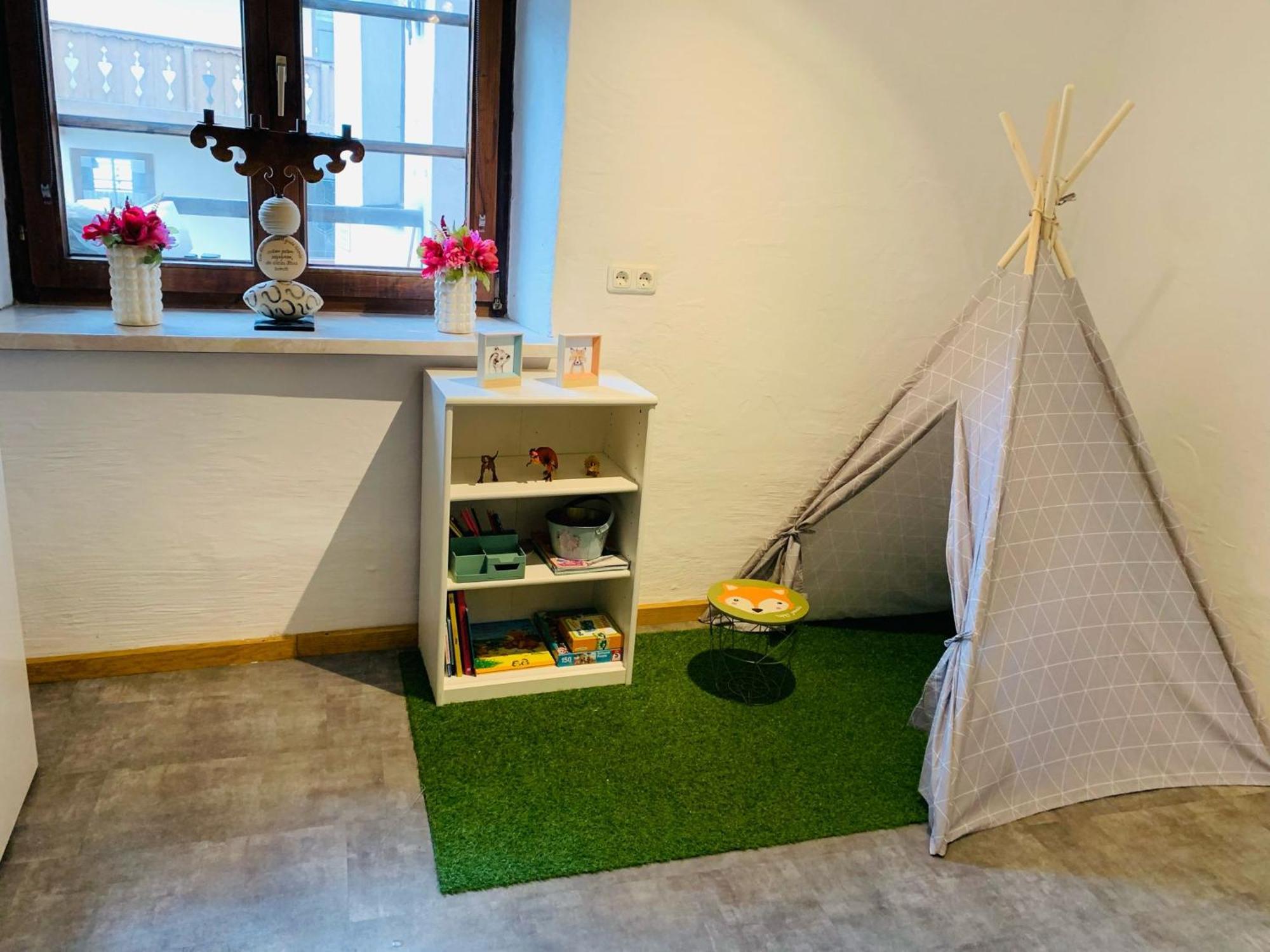 Hotel Zum Urviech -Erwachsenenhotel- (Adults Only) Ehrwald Zewnętrze zdjęcie