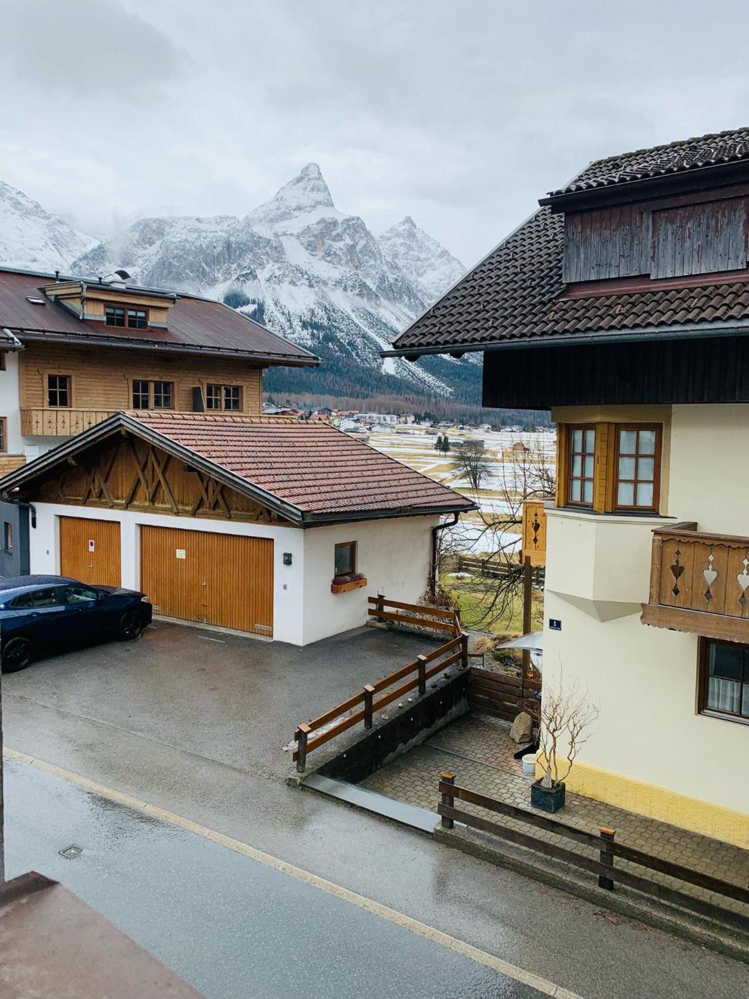 Hotel Zum Urviech -Erwachsenenhotel- (Adults Only) Ehrwald Zewnętrze zdjęcie