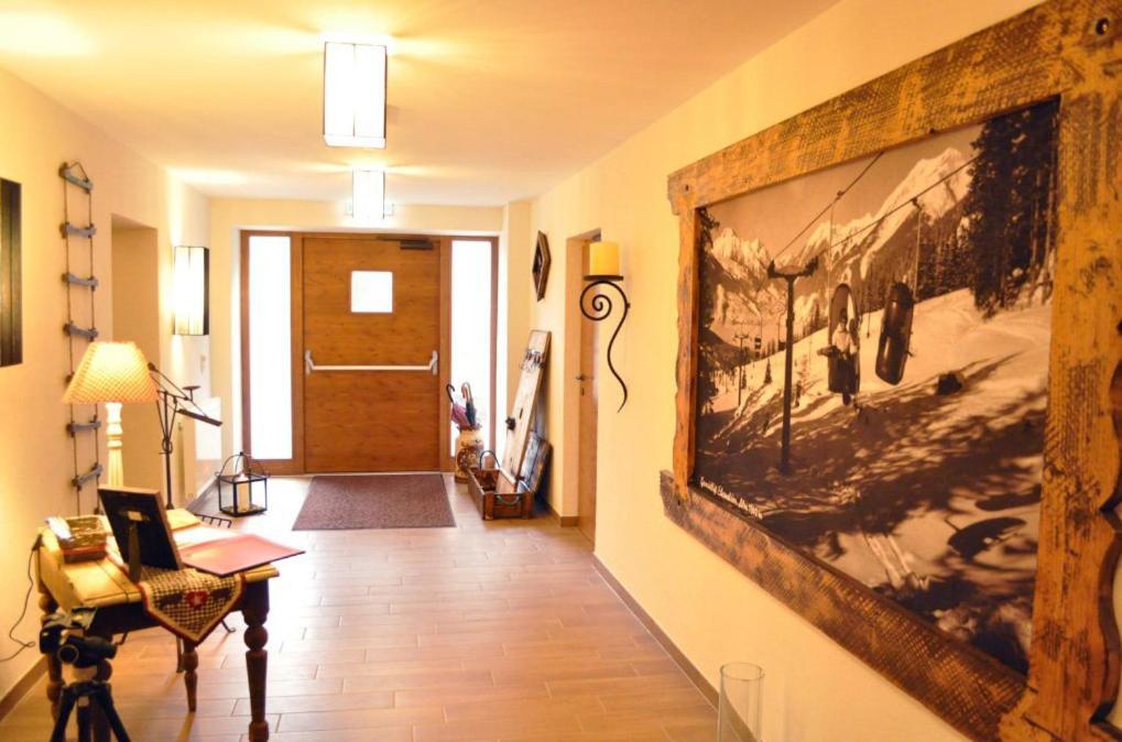 Hotel Zum Urviech -Erwachsenenhotel- (Adults Only) Ehrwald Zewnętrze zdjęcie