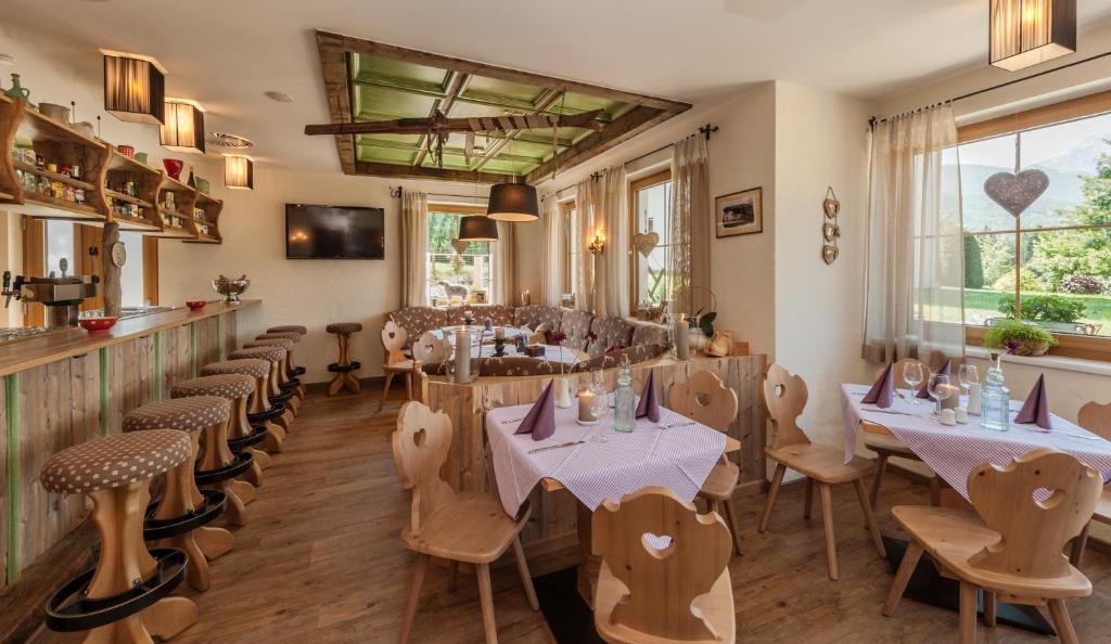 Hotel Zum Urviech -Erwachsenenhotel- (Adults Only) Ehrwald Zewnętrze zdjęcie