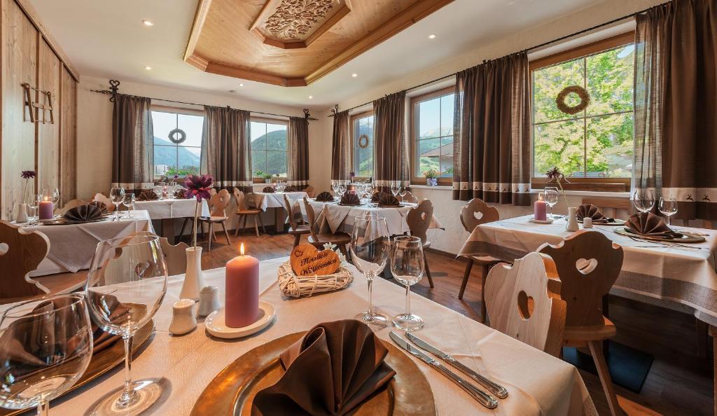 Hotel Zum Urviech -Erwachsenenhotel- (Adults Only) Ehrwald Zewnętrze zdjęcie