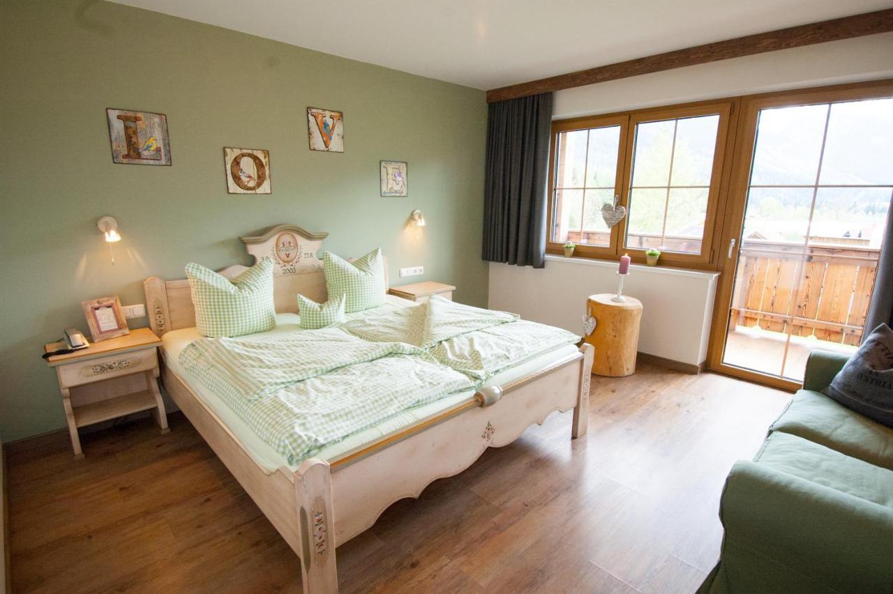 Hotel Zum Urviech -Erwachsenenhotel- (Adults Only) Ehrwald Pokój zdjęcie